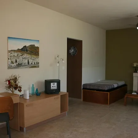 Kiki Stegna Апартаменты