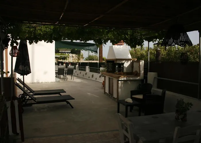 Kiki Stegna Апартаменты *